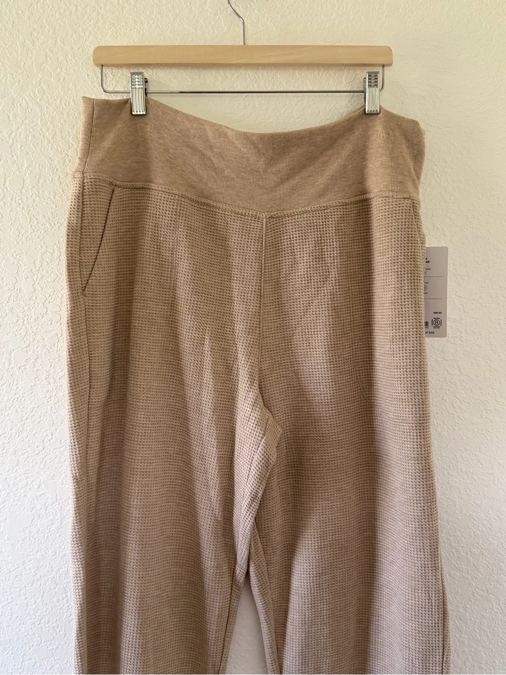 Women’s Athleta power of she Coastal LuxeJogger Pants Size-XL